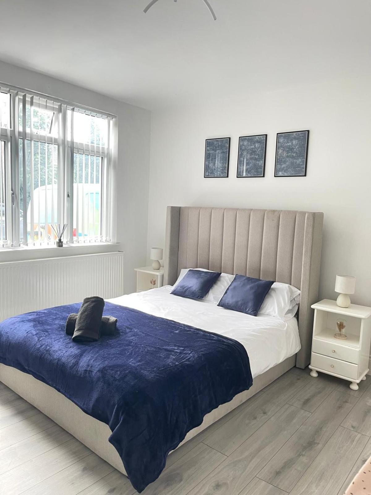 Private Two Bedroom Deluxe With Large Garden And Free Parking * Leicester
